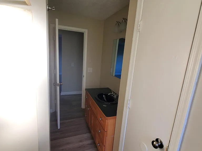 820 E Main St #822 — Photo 9