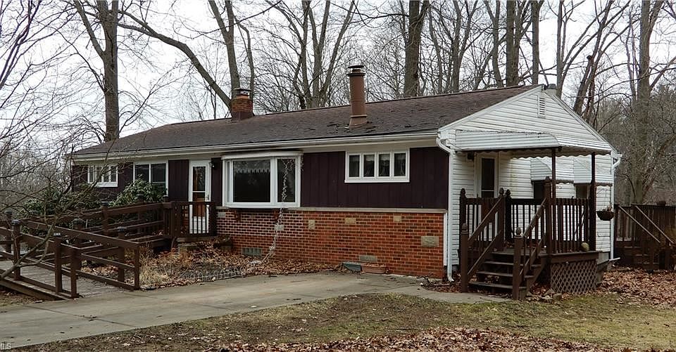 1st image of 199 Flowerdale Dr