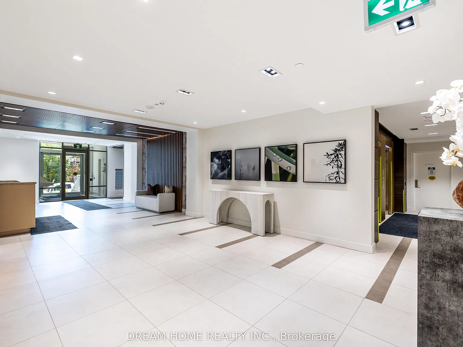 2 Teagarden Ct — Photo 2