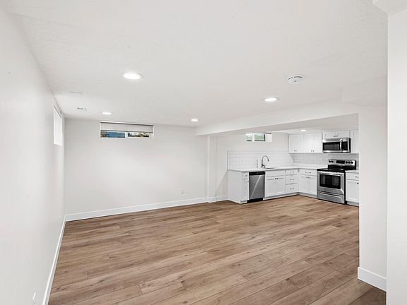 3rd image of 4260 S 1100 E APT B