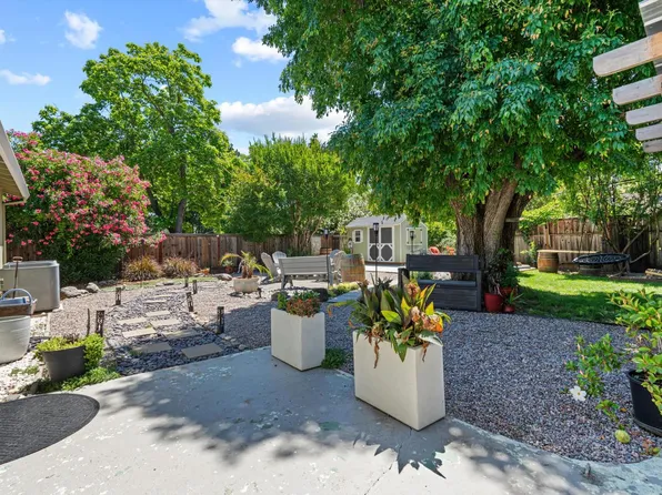 9132 Fair Oaks Blvd, Fair Oaks, CA 95628
