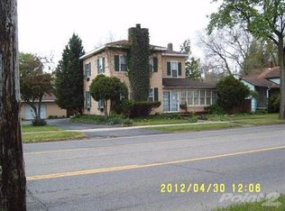 318 E Division St, Dowagiac, MI 49047