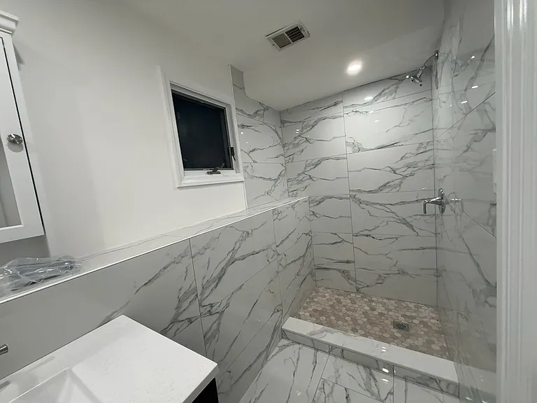 Strathmore Dr — Photo 5