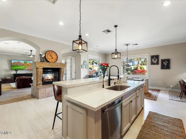 6960 E IVYGLEN Street, Mesa, AZ 85207