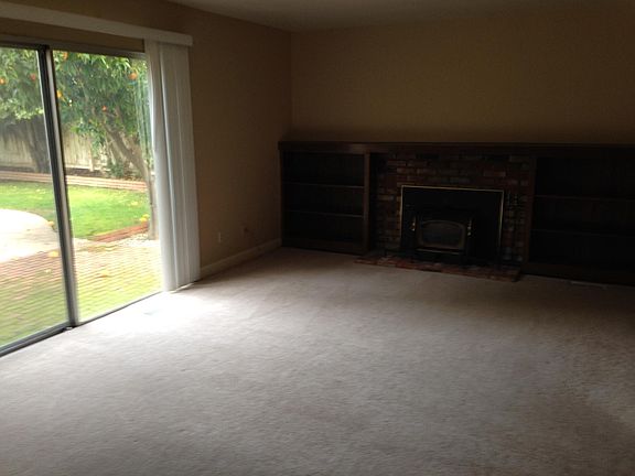 5th image of 3418 Astoria Ct