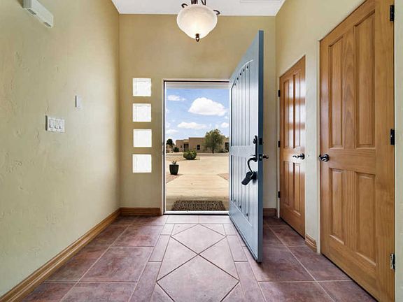 3rd image of 3863 Stoney Brook Cir