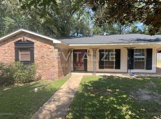 511 Newport Dr W, Mobile, AL 36609