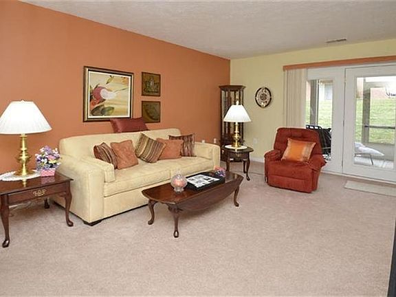 4th image of 5332 Meadow Walk Ln Unit 5F