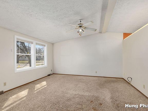 4th image of 3421 Hillcroft Ave SW