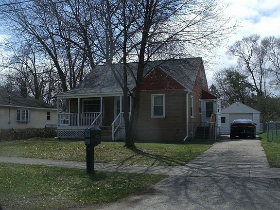 4th image of 322 Farnham St SE