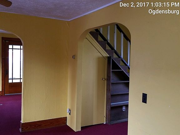 3rd image of 716 Ogden St