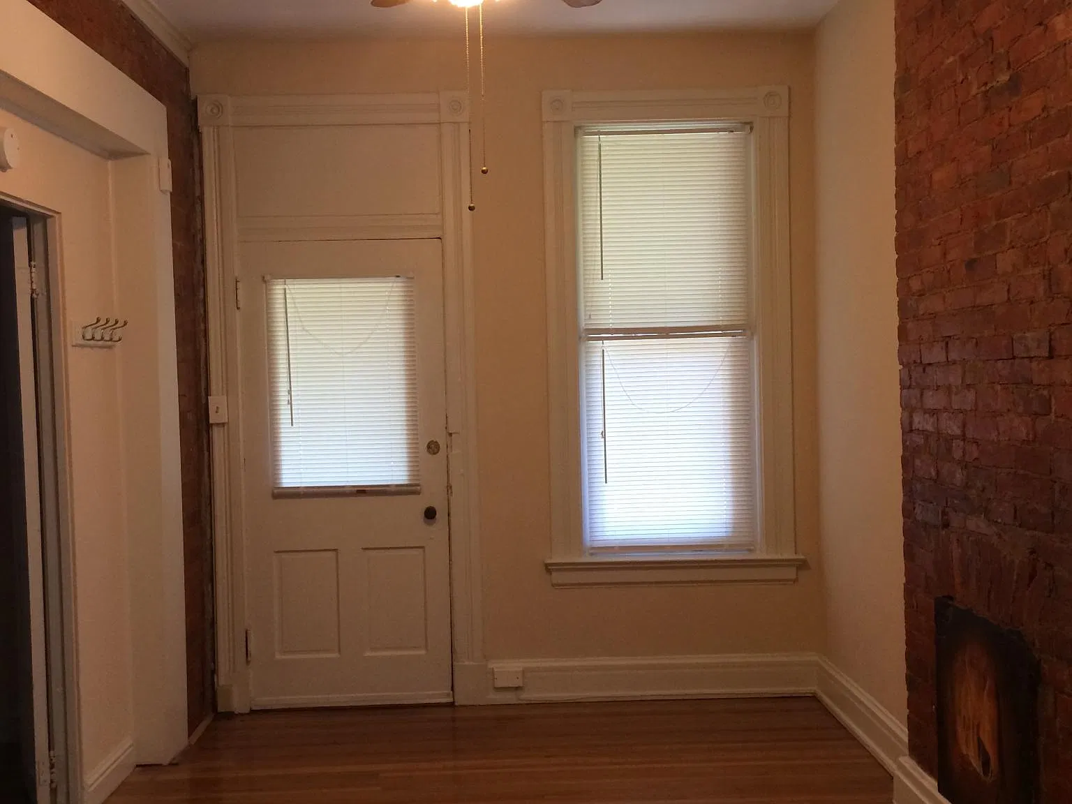 1 bed, 720 sqft, $995 — Photo 3