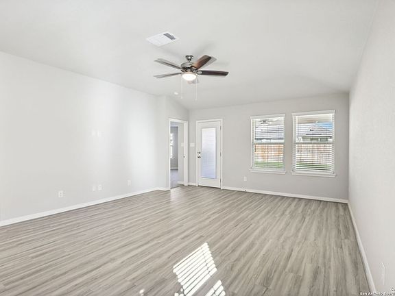 5th image of 16930 Blaise Terrace