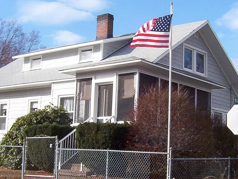 14 Westland Ave — Photo 1