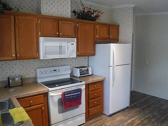 5th image of 1180 Chokoloskee Dr #17