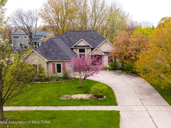 889 Wildemere Dr, Mason, MI 48854