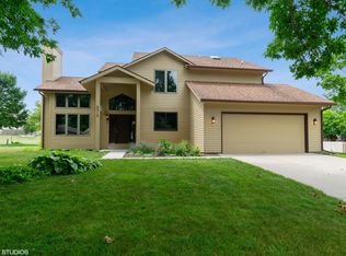 2315 Buchanan Dr, Ames, IA 50010
