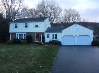 145 Mountain Edge Dr, Southington, CT 06489