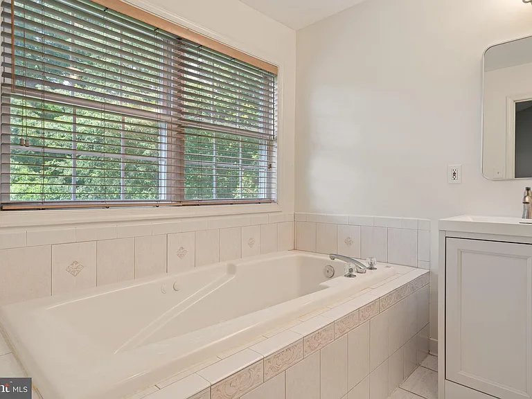 19033 Otley Rd — Photo 23