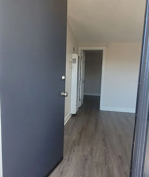 Courtyard Apartments — Photo 9