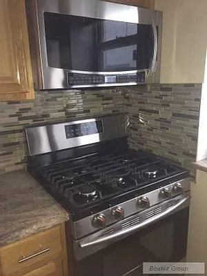 Rented by Bouklis Group | media 21