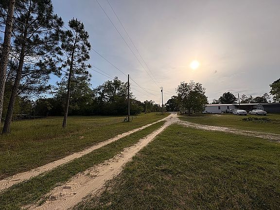 2nd image of 390 Taylor Springs Rd