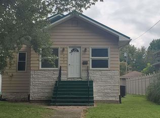 402 W Reed St, Benton, IL 62812