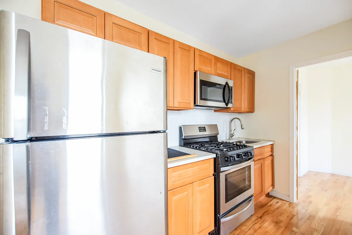 Building Photo - 503 W 173rd St #47