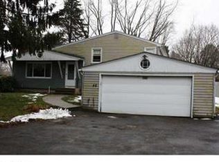 46 Soucy Rd, Woodbury, CT 06798