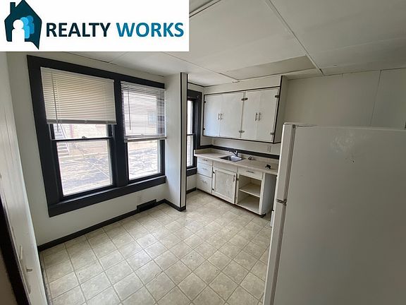 4th image of 1024 S 17th St #1