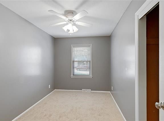 4th image of 11603 Sycamore Dr