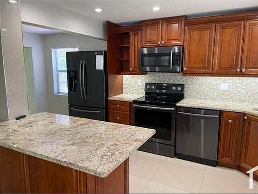 4th image of 5094 Marion Pl
