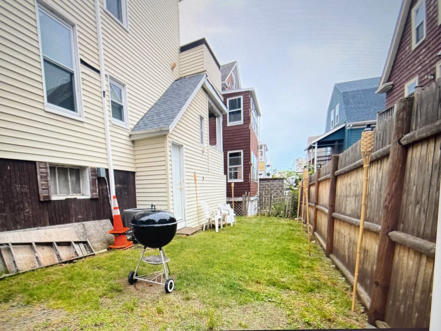 4 bed, 2250 sqft, $4,300 — Photo 1