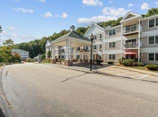 245 Edward J Roy Dr UNIT 318, Manchester, NH 03104