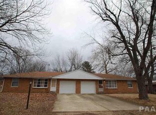 3332-33 N Knott Ln, Peoria, IL 61604