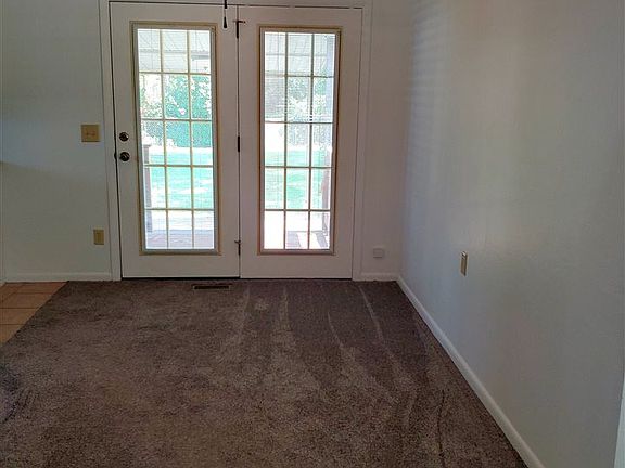 4th image of 1811 Hudson Dr