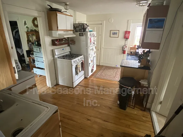 18-20 Hayward St #1 — Photo 18