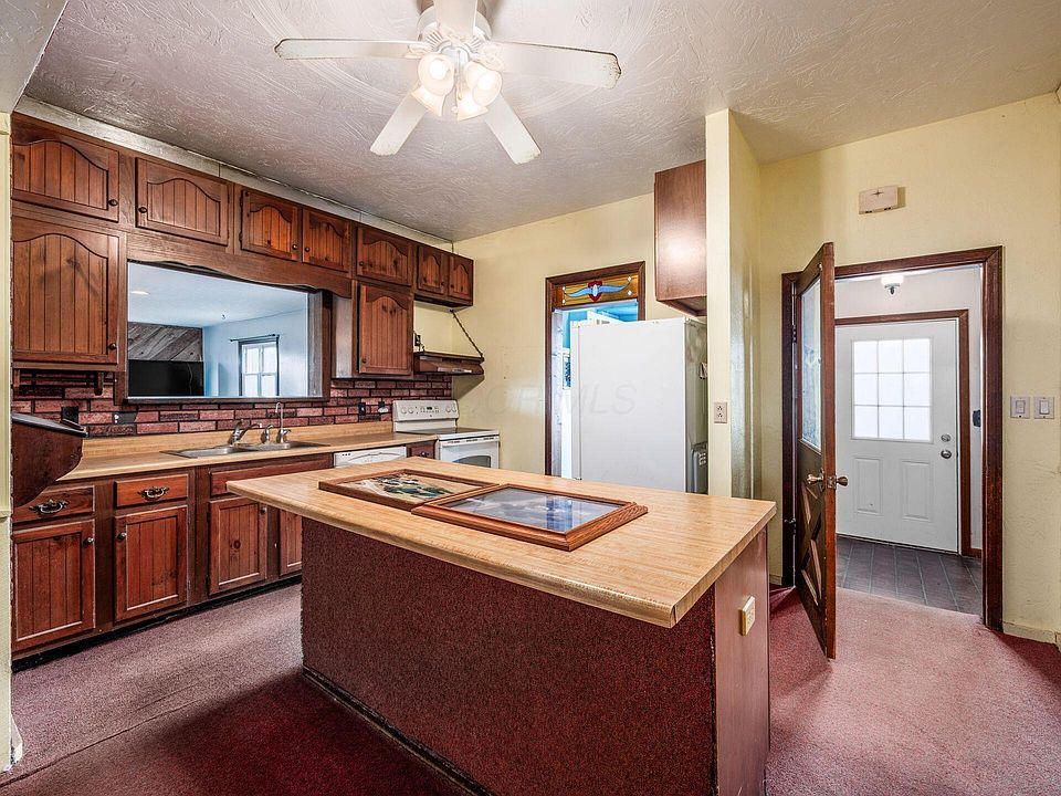 13th image of this home