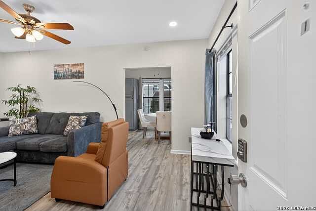 1st image of 902 W Craig Pl APT 1