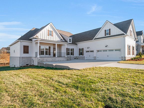 Rutledge III Farmhouse