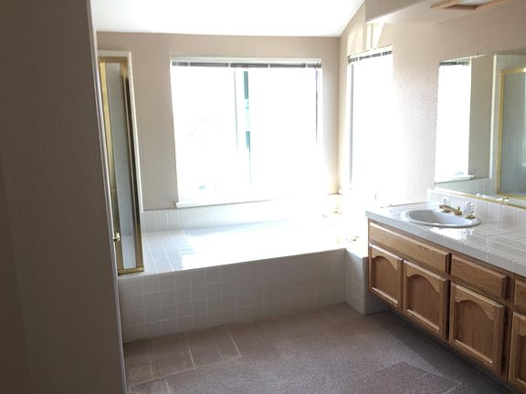 5th image of 3400 Summerfield Dr