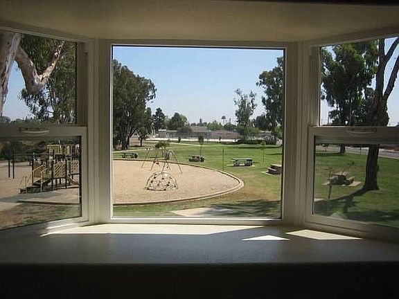 Bay Window Park View