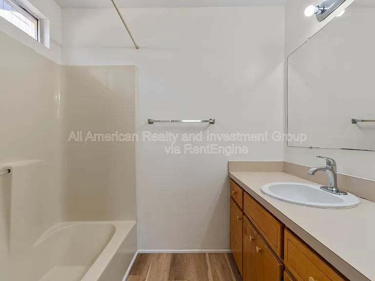 510 Woodland Park Cir — Photo 12