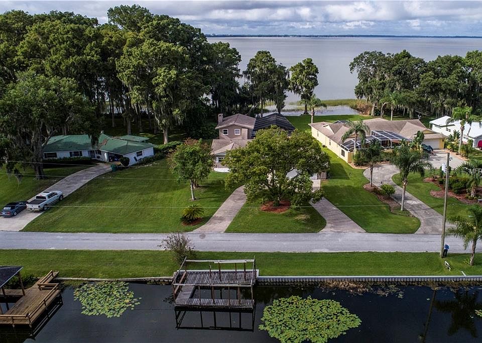 1st image of 22 Cypress Dr