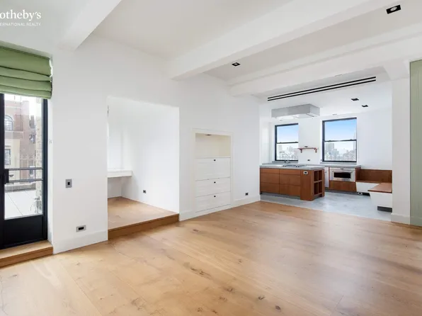 784 Park Avenue PHC image 3 of 35