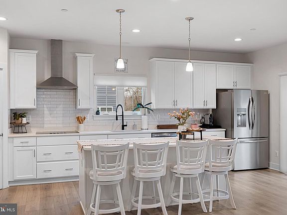 5th image of 38 Range Rd