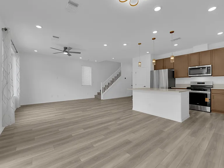 10239 Estancia Hill St — Photo 16