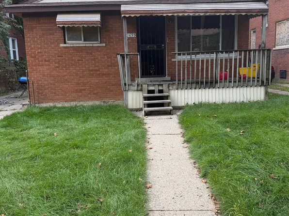 12693 Northlawn St, Detroit, MI 48238
