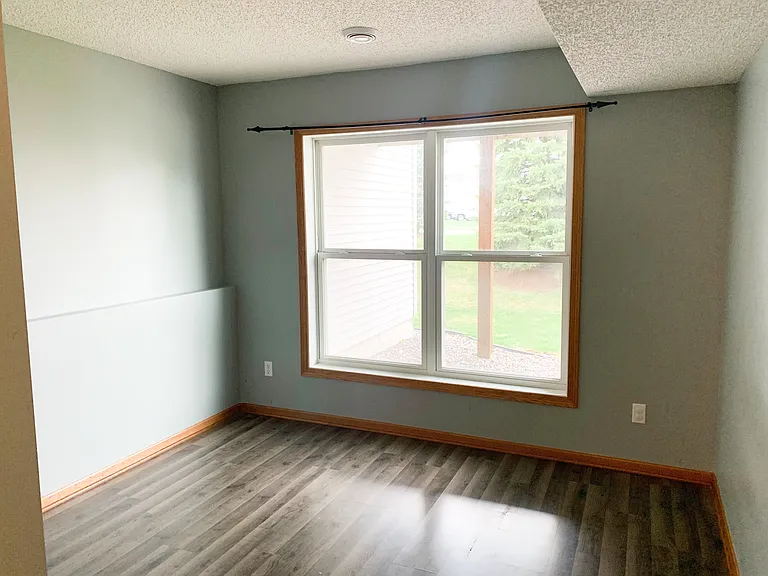 15443 Foster Dr N — Photo 16