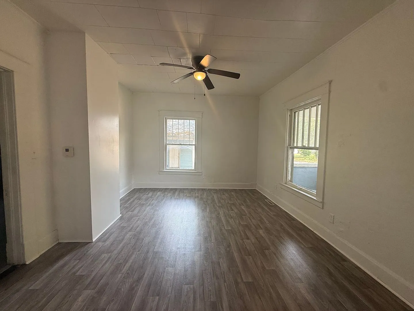 4 bedroom 2.5 bath home available now! — Photo 4